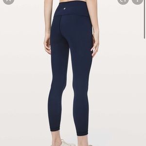 Lululemon navy wunder under 7/8 length
